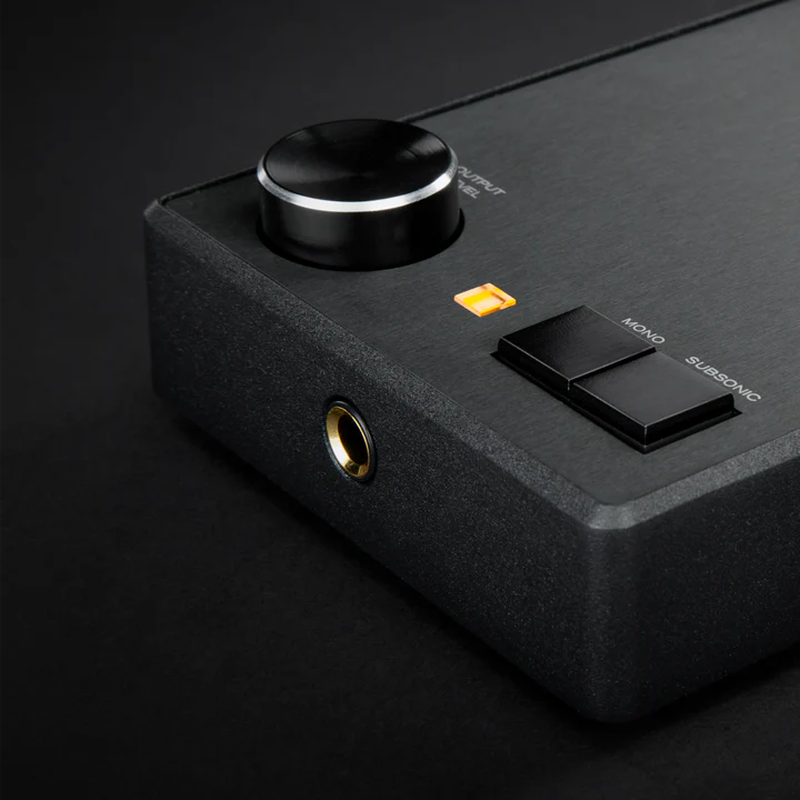 MoFi Electronics UltraPhono, phono korektorius su ausinių stiprintuvu