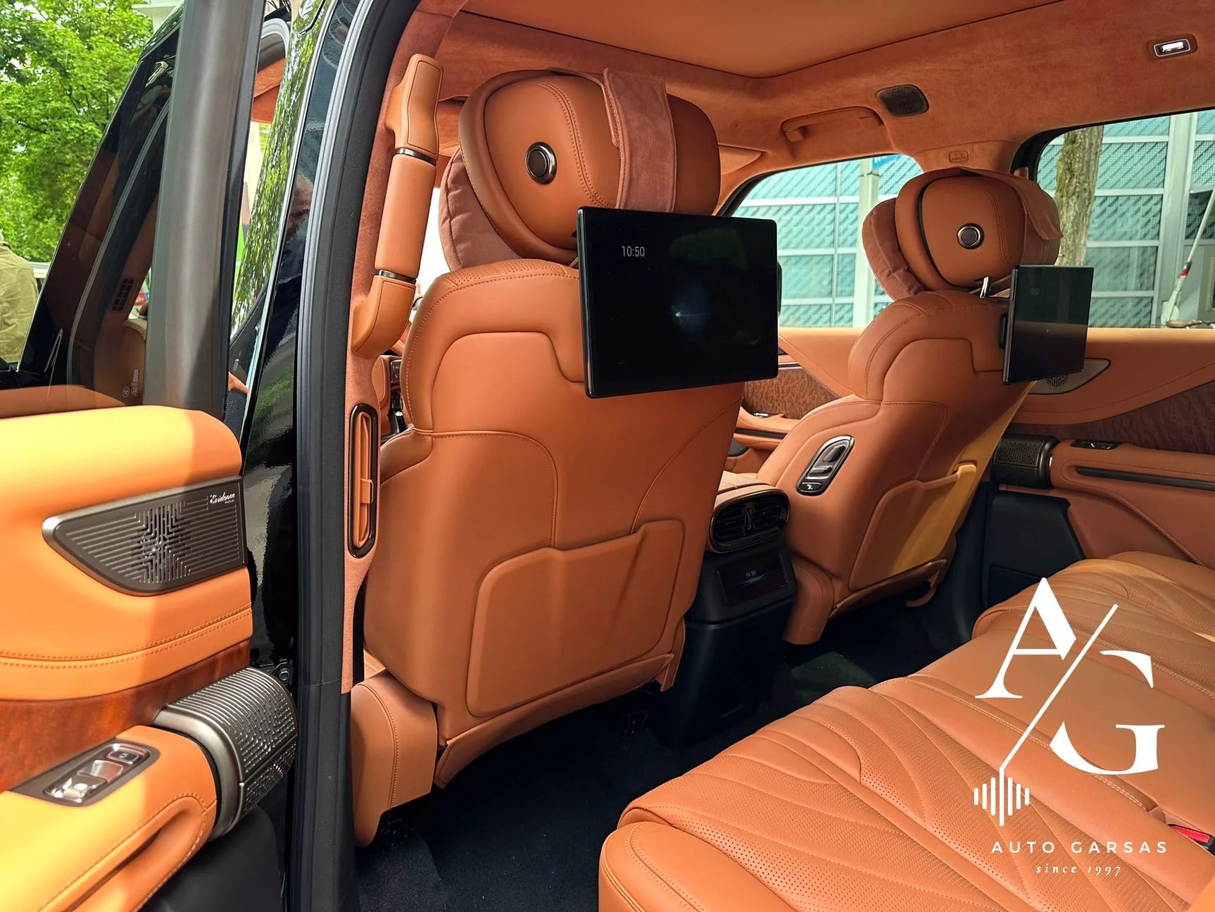 2025 YangWang U8, Dolby Atmos sistema su Dynaudio automobilyje