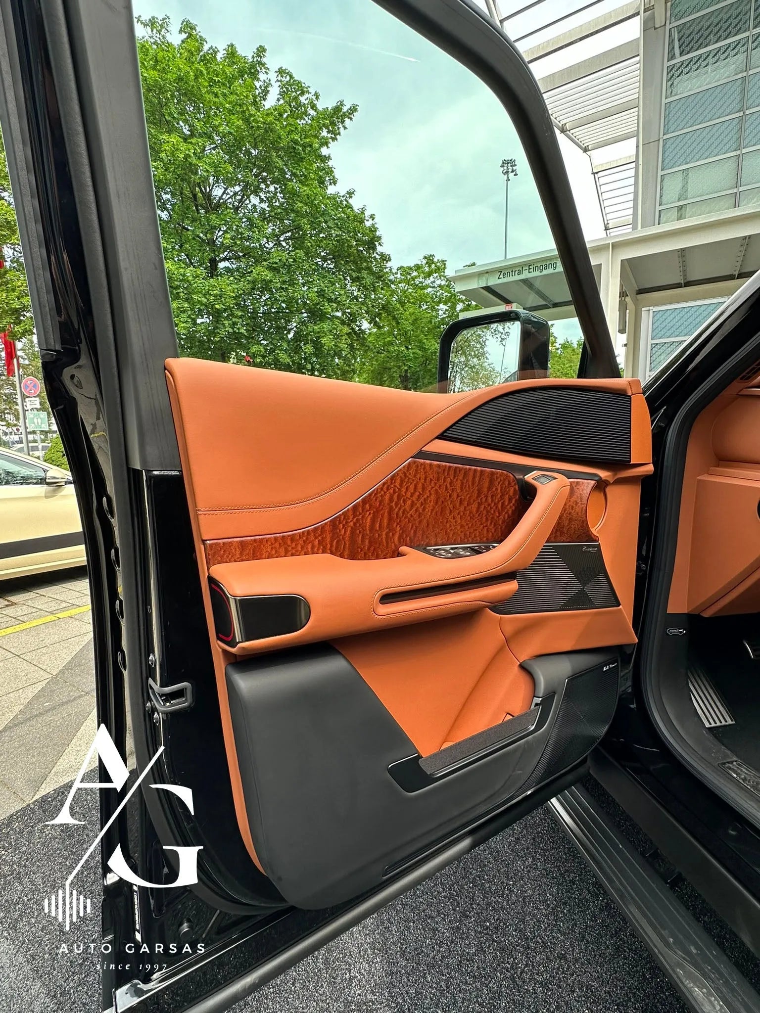 2025 YangWang U8, Dolby Atmos sistema su Dynaudio automobilyje