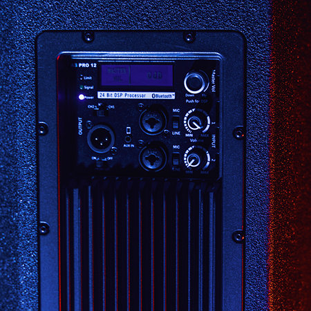 MAC MAH AS Pro 12, profesionali aktyvi kolonėlė su integruotu mikšeriu ir Bluetooth