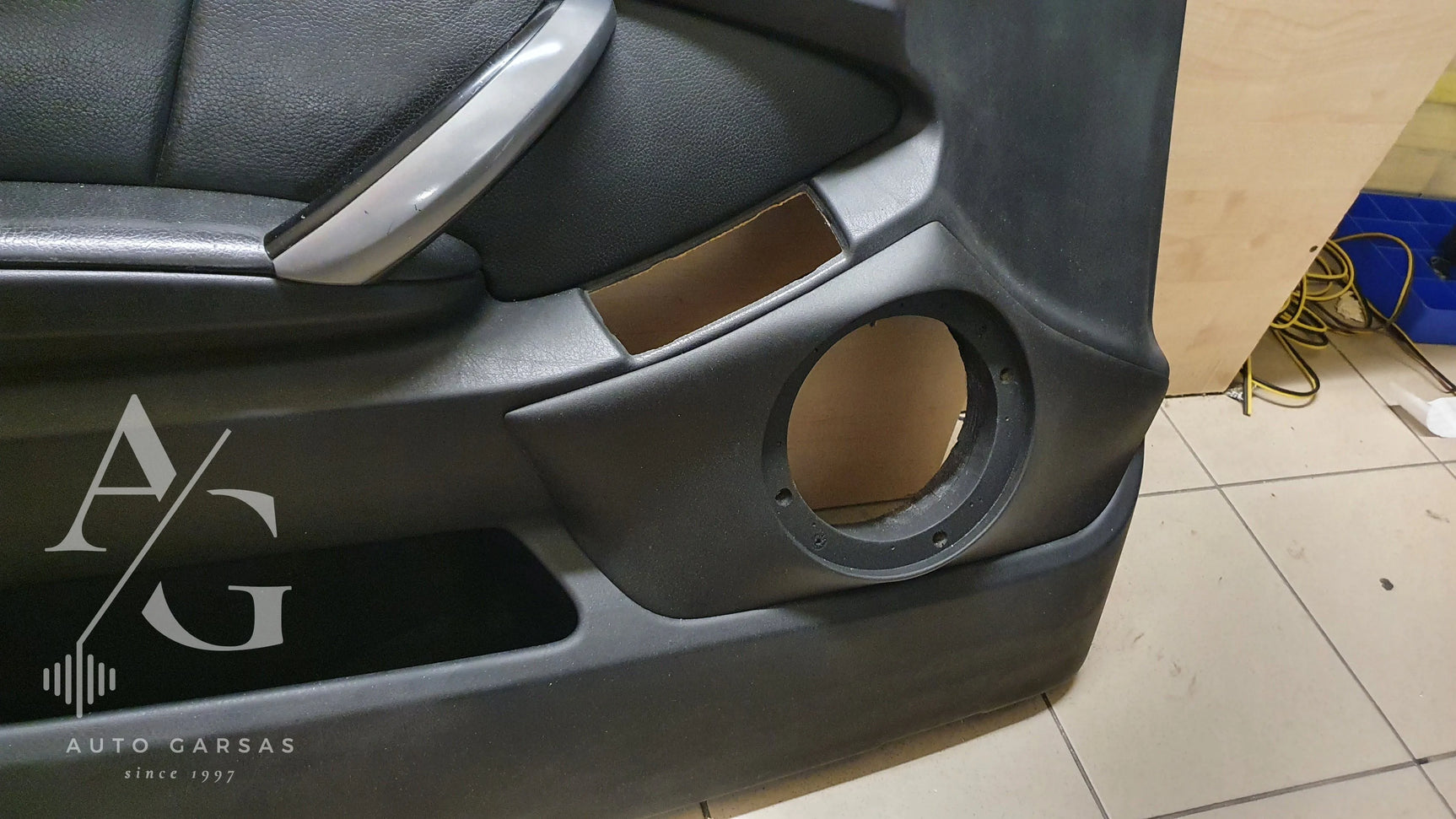 BMW X5, garso aparatūra ir garso izoliacija