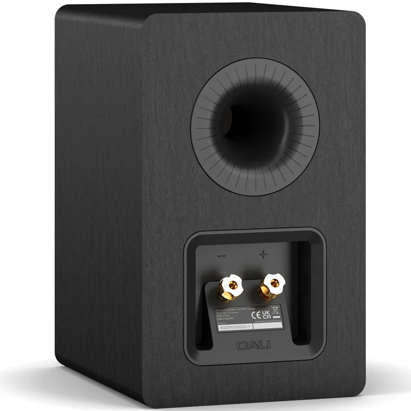 Dali KUPID, kompaktiškos 2- jų juostų Hi-Fi lentyninės garso kolonėlės