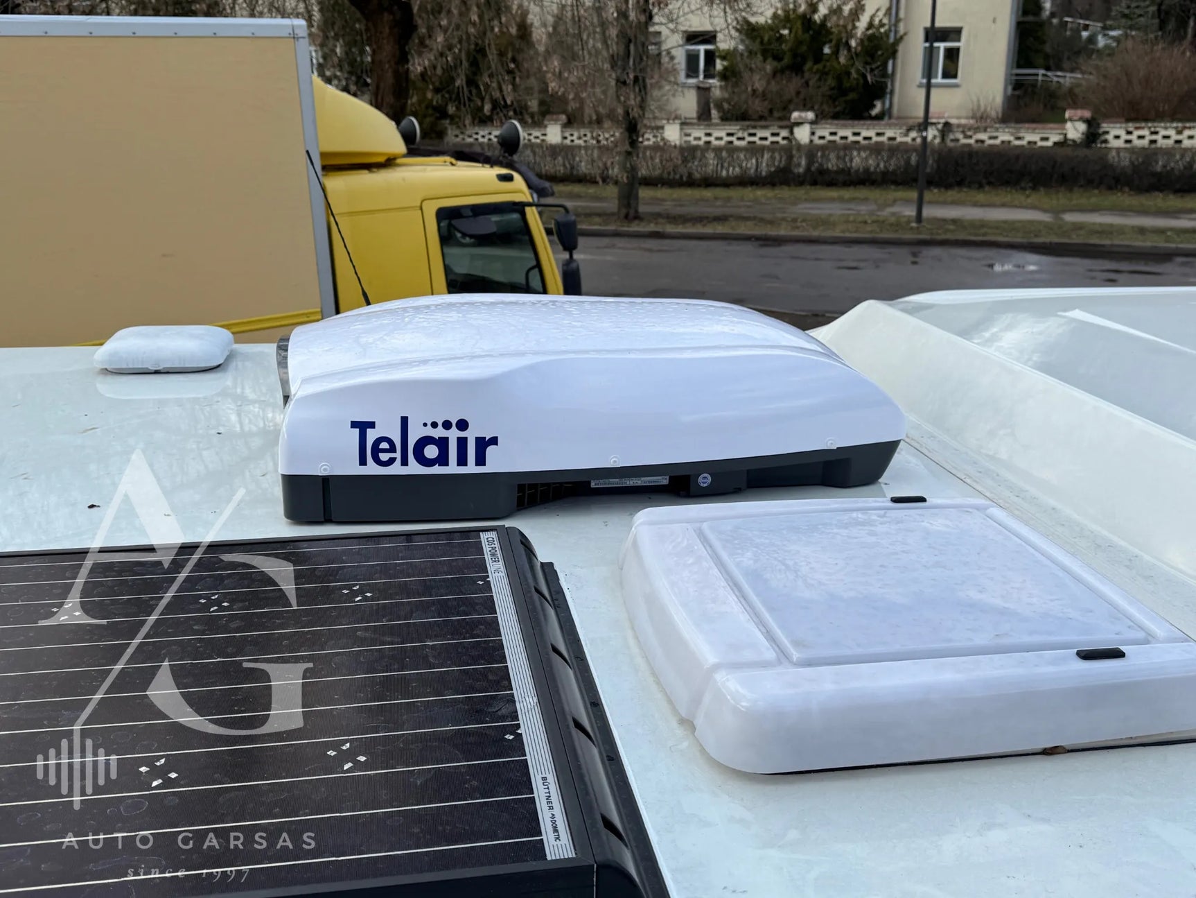 Kemperis Mercedes Hymer, garso aparatūra, saulės baterija, kondicionierius 2025m