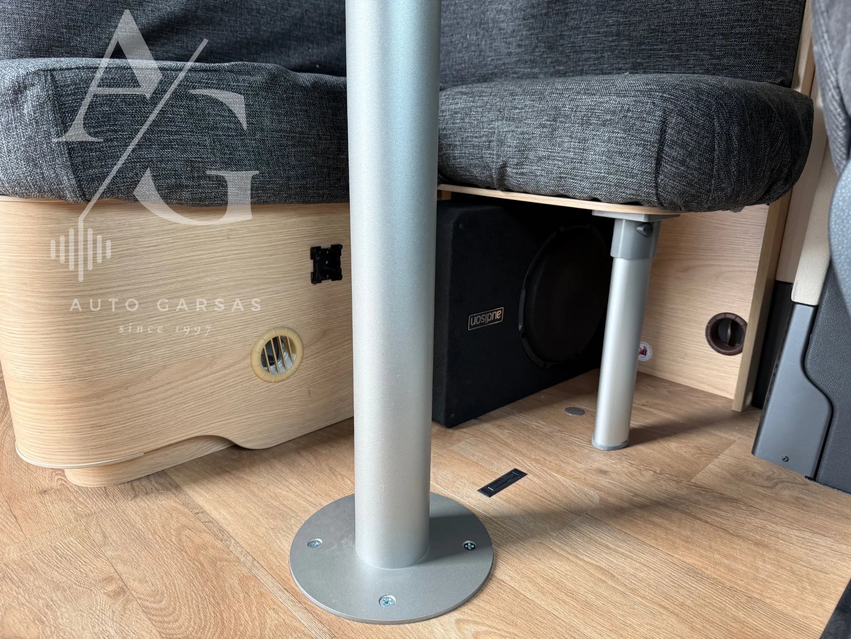 Kemperis Mercedes Hymer, garso aparatūra, saulės baterija, kondicionierius 2025m