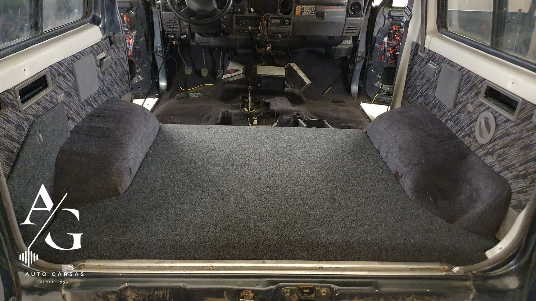 Land Rover Defender, garso izoliacija