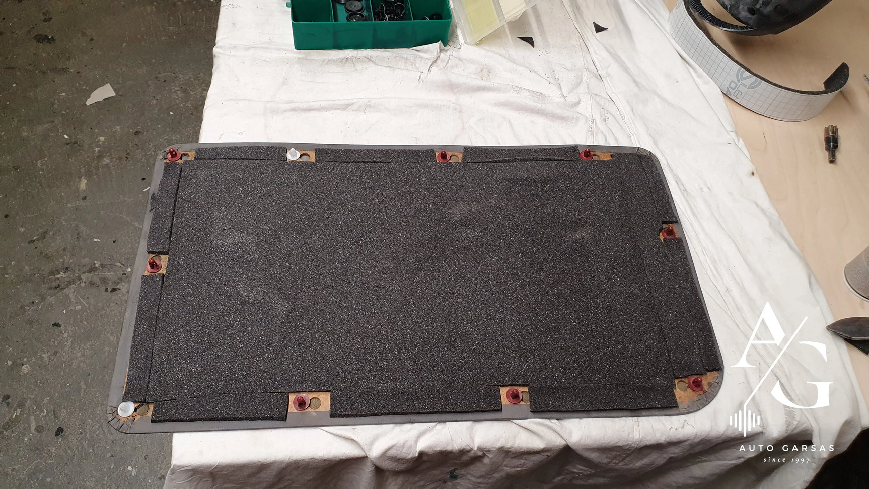 Land Rover Defender, garso izoliacija