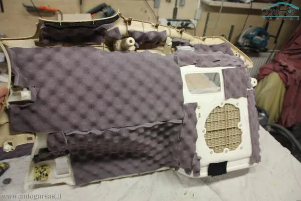 Lexus RX 2014 garso vibro izoliacijos įrengimas