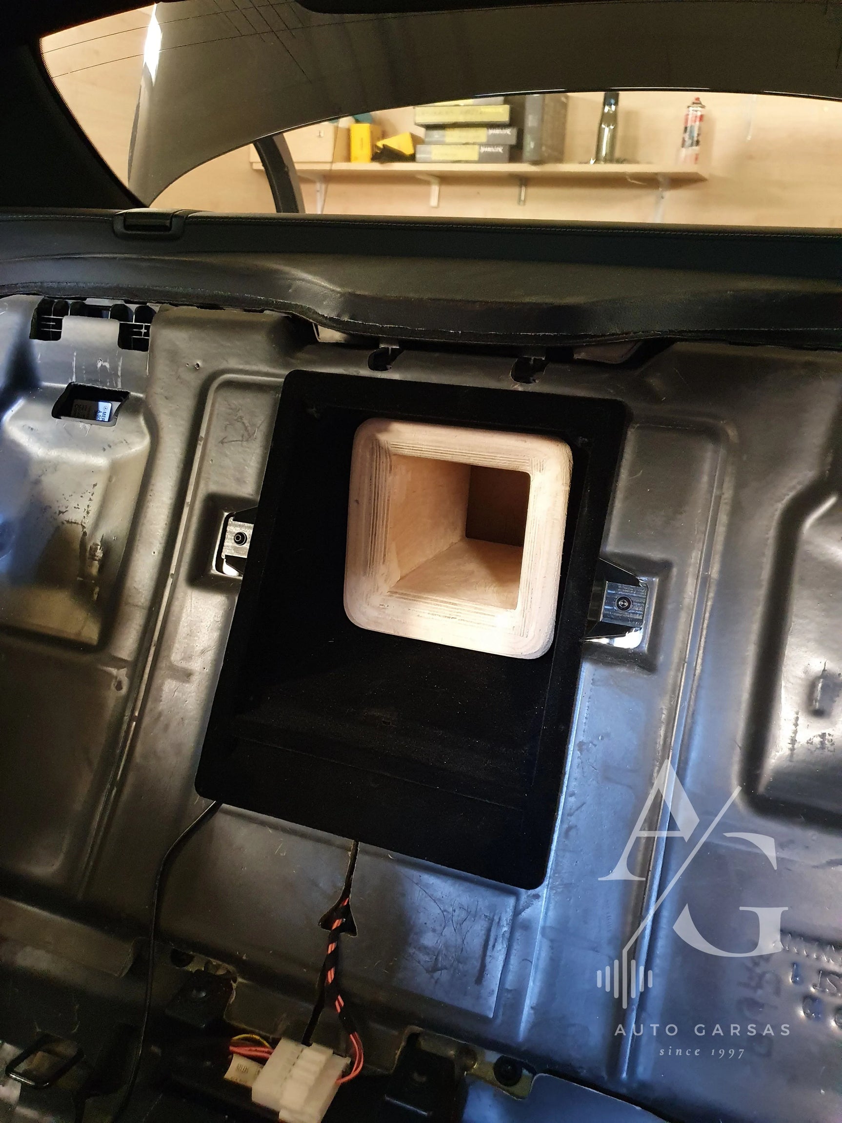 MB S COUPE, garso aparatūra