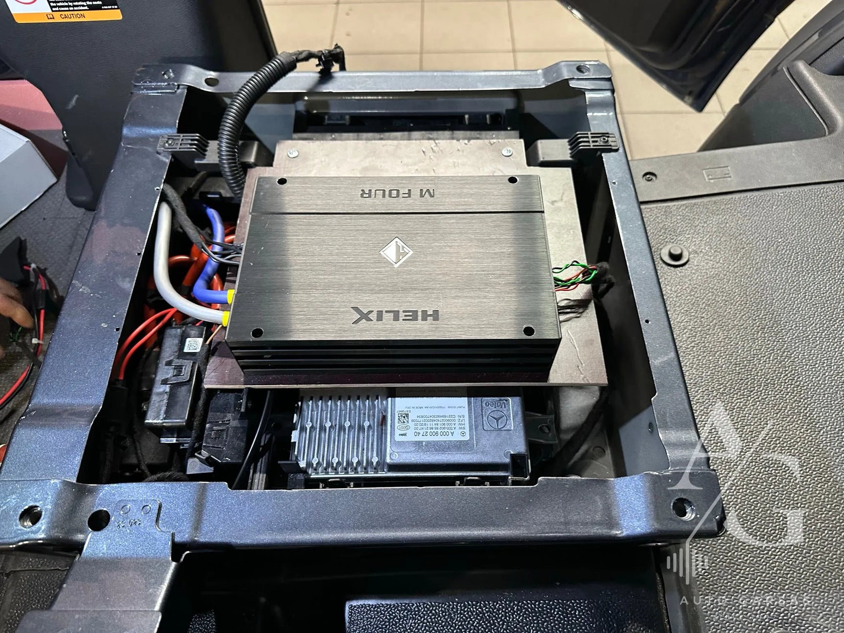 MB Sprinter, garso izoliacija, garso aparatūra, papildomas ličio akumas