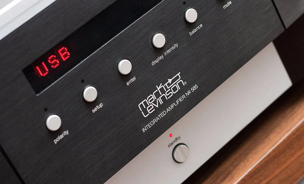 Mark Levinson Nº 585, Integruotas stiprintuvas