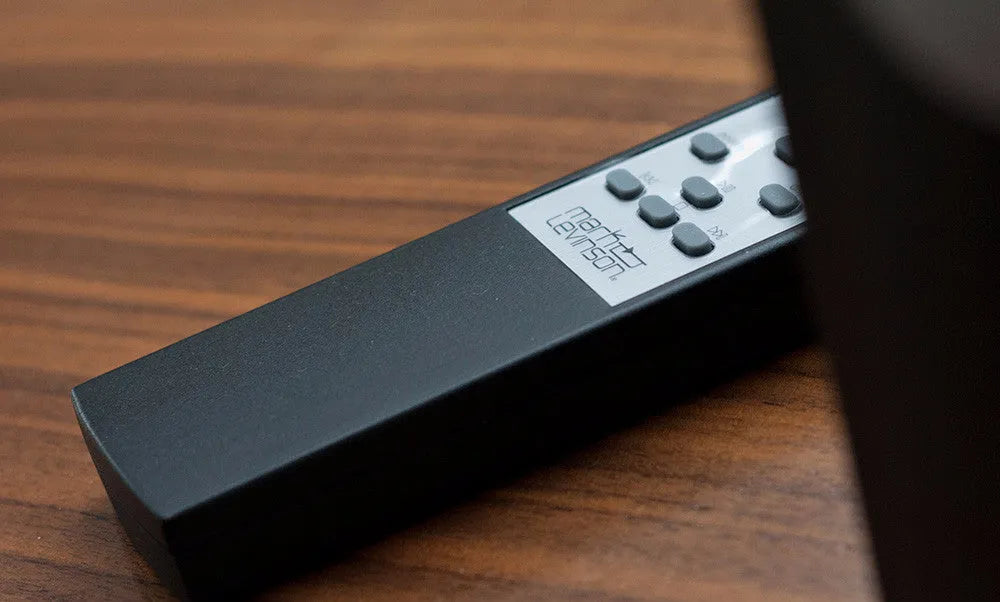 Mark Levinson Nº 585, Integruotas stiprintuvas