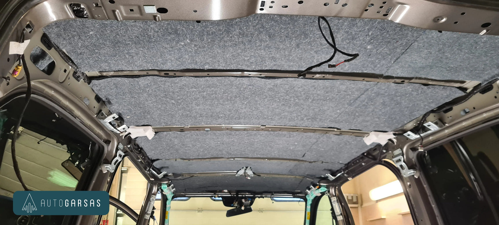 Mercedes-Benz V - Pilna garso izoliacija ir garso aparatūra