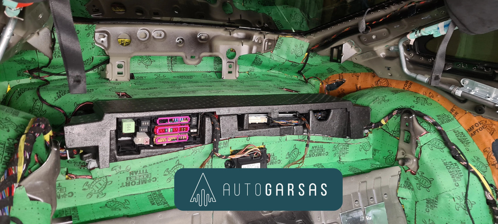 Porsche Carrera 911 - Pilna automobilio garso izoliacija 2024m