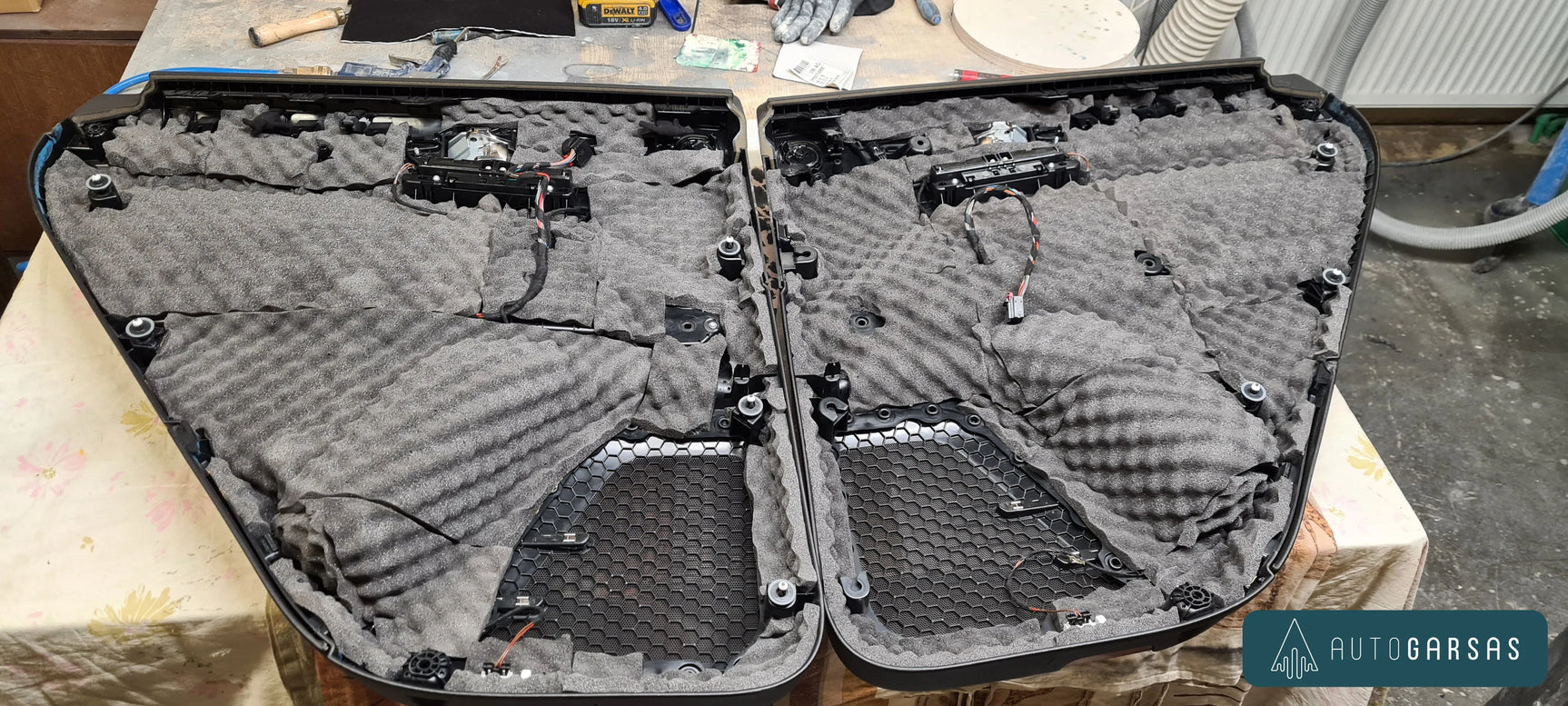 Porsche Cayenne (2011-2017m) pilna garso izoliacija, garso aparatūra