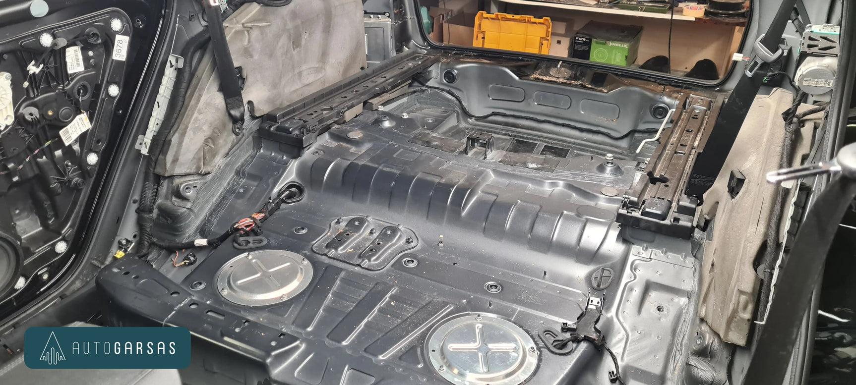 Porsche Cayenne (2011-2017m) pilna garso izoliacija, garso aparatūra