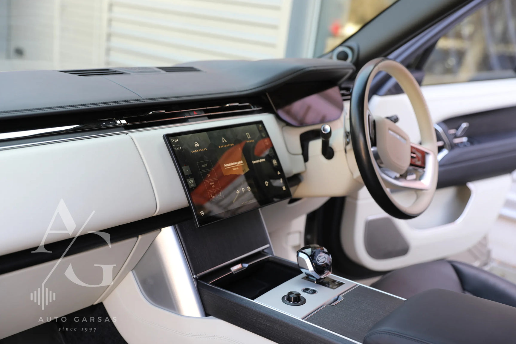 Range Rover L460 (2025m) - Garso izoliacija, bei garso aparatūra