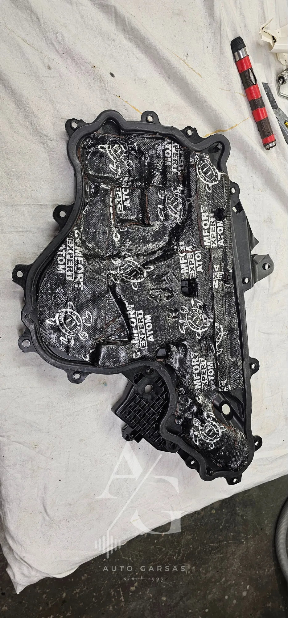 Range Rover L460 (2025m) - Garso izoliacija, bei garso aparatūra