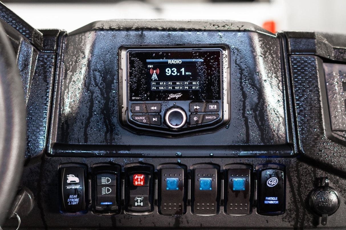 Stinger SPXM1, 2.7" Marine multimedija su integruotu stiprintuvu, USB, AUX, Radija