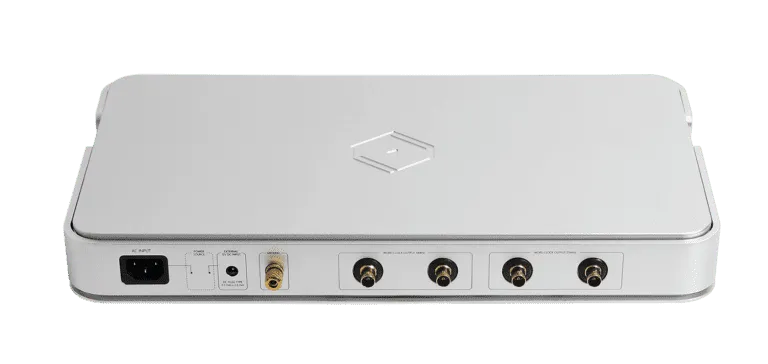 Silent Angel Genesis GX, taktinis dažnio generatorius, („Word Clock“)