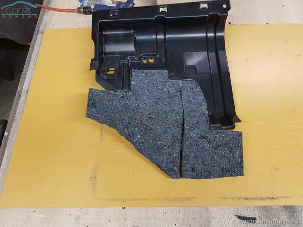 Subaru Legacy garso vibro izoliacijos įrengimas