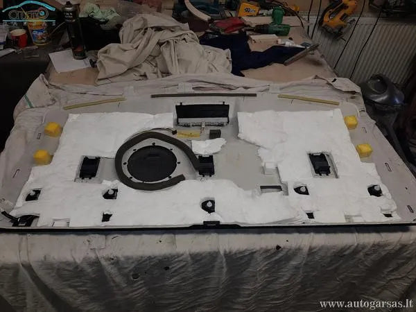 Subaru Legacy garso vibro izoliacijos įrengimas