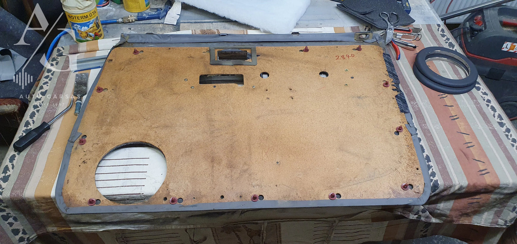 Toyota Land Cruiser, garso aparatūra, subvuferio gamyba