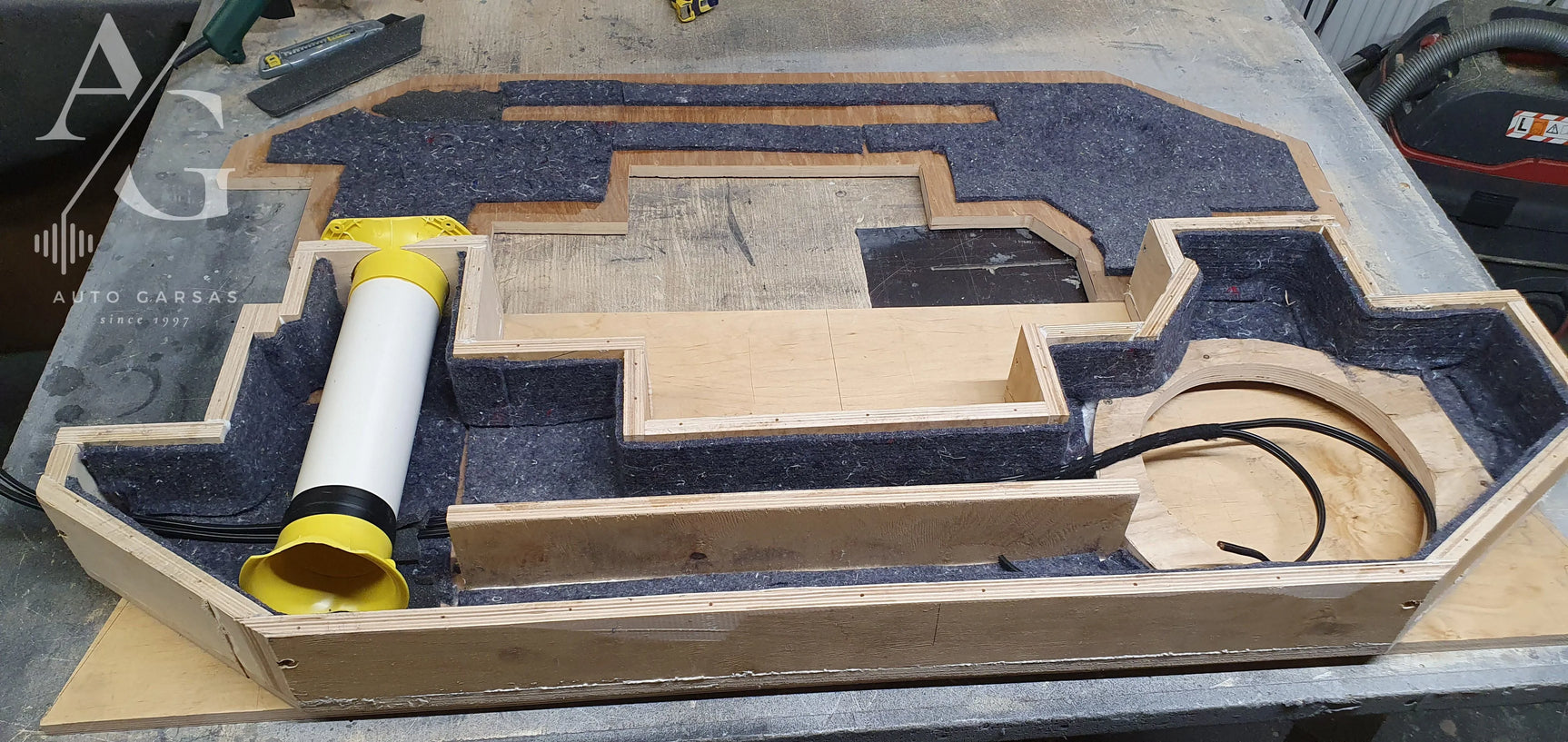 Toyota Land Cruiser, garso aparatūra, subvuferio gamyba