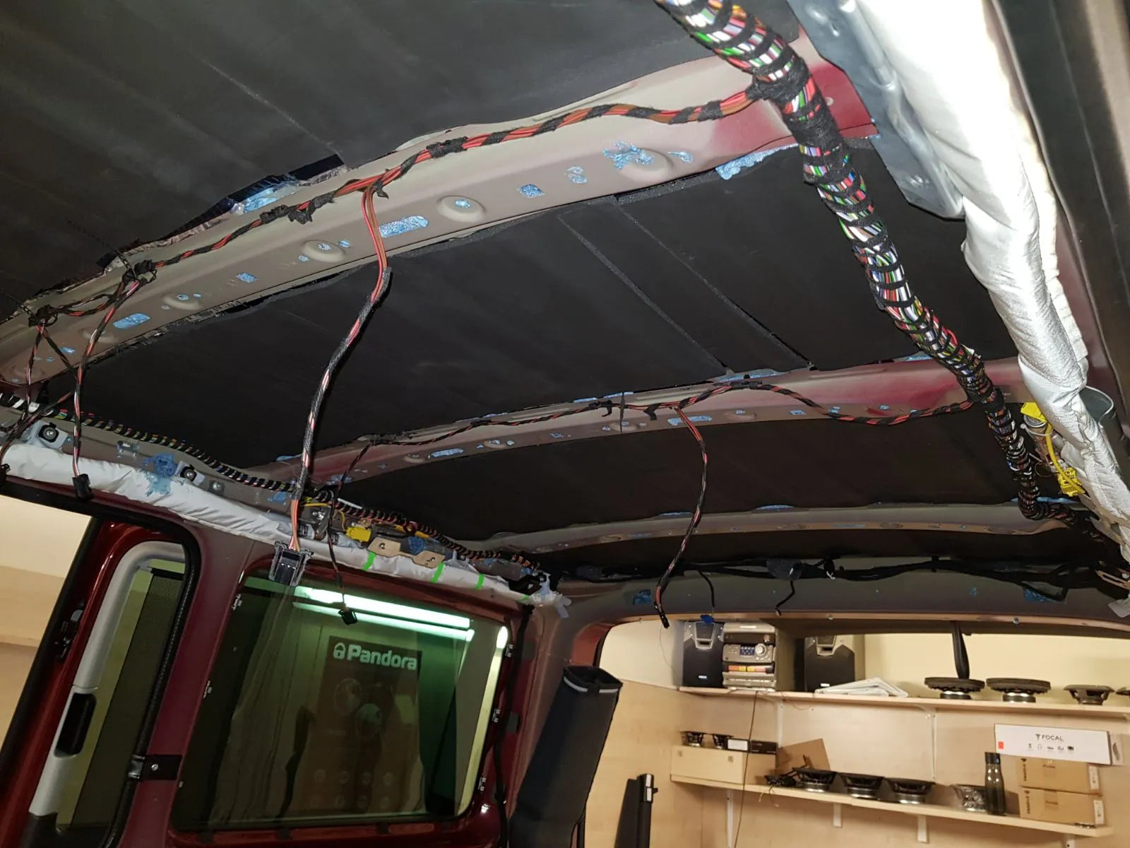 VW Multivan 2020 Garso sistema ir pilna garso izoliacija