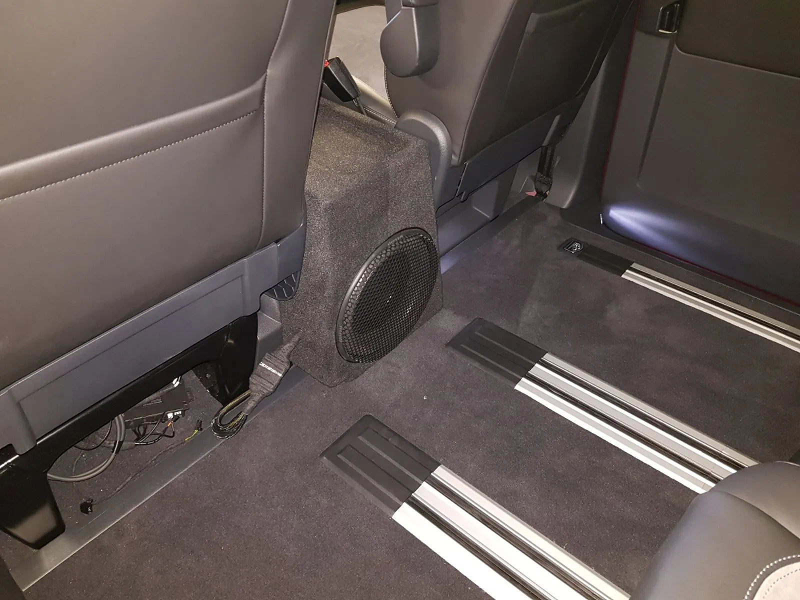 VW Multivan 2020 Garso sistema ir pilna garso izoliacija