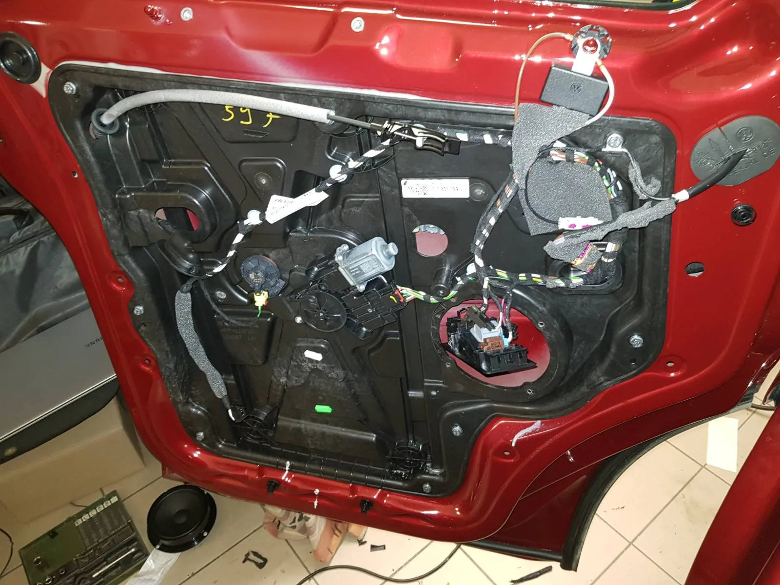 VW Multivan 2020 Garso sistema ir pilna garso izoliacija