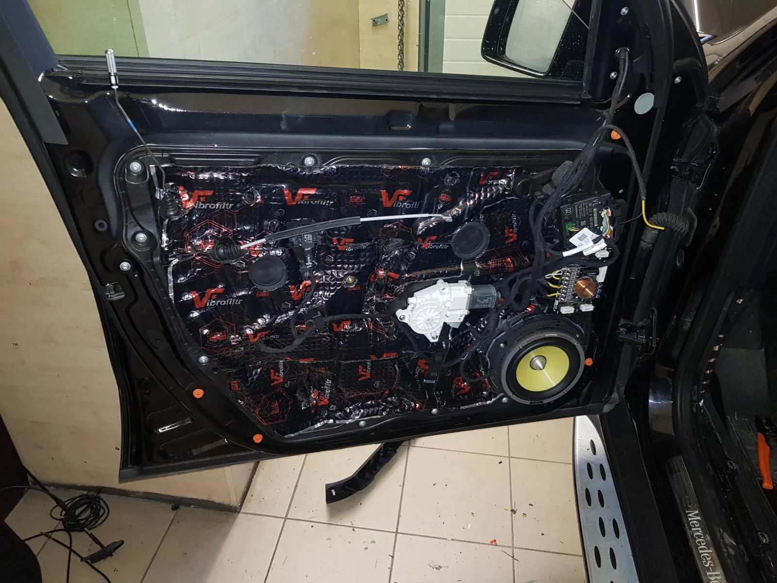 VW Multivan 2020 Garso sistema ir pilna garso izoliacija