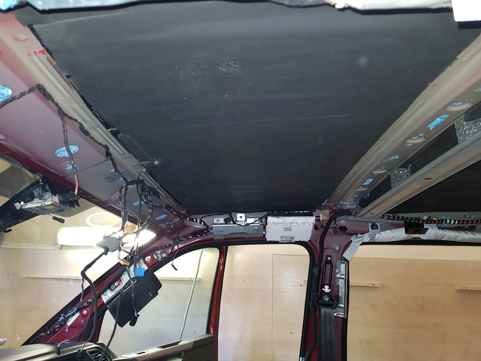 VW Multivan 2020 Garso sistema ir pilna garso izoliacija