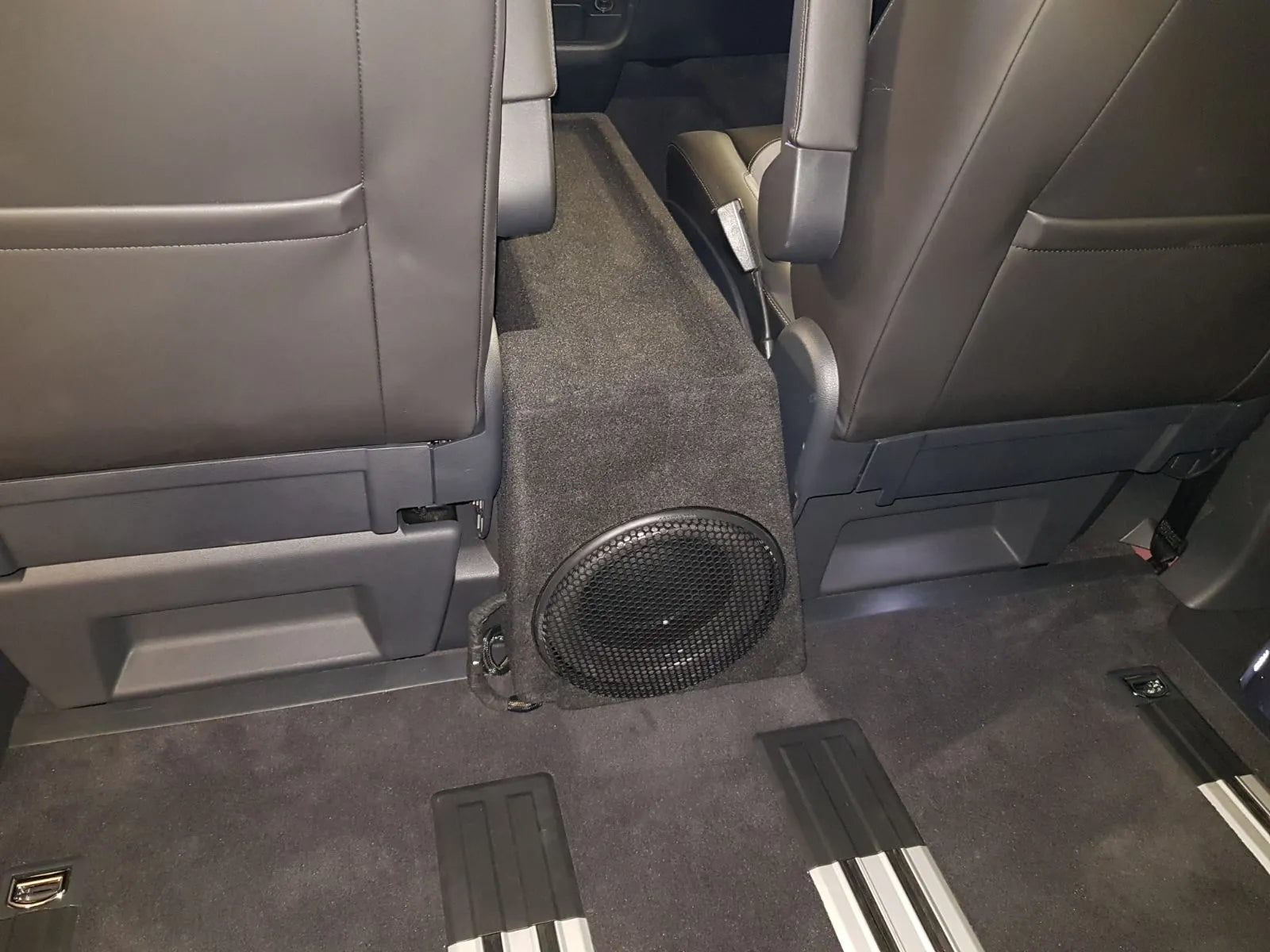 VW Multivan 2020 Garso sistema ir pilna garso izoliacija