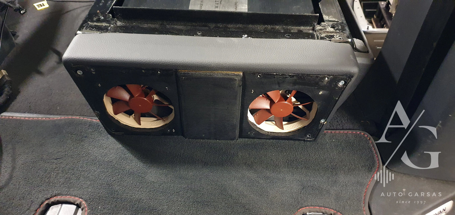 VW Multivan 2022 Garso sistema ir pilna garso izoliacija