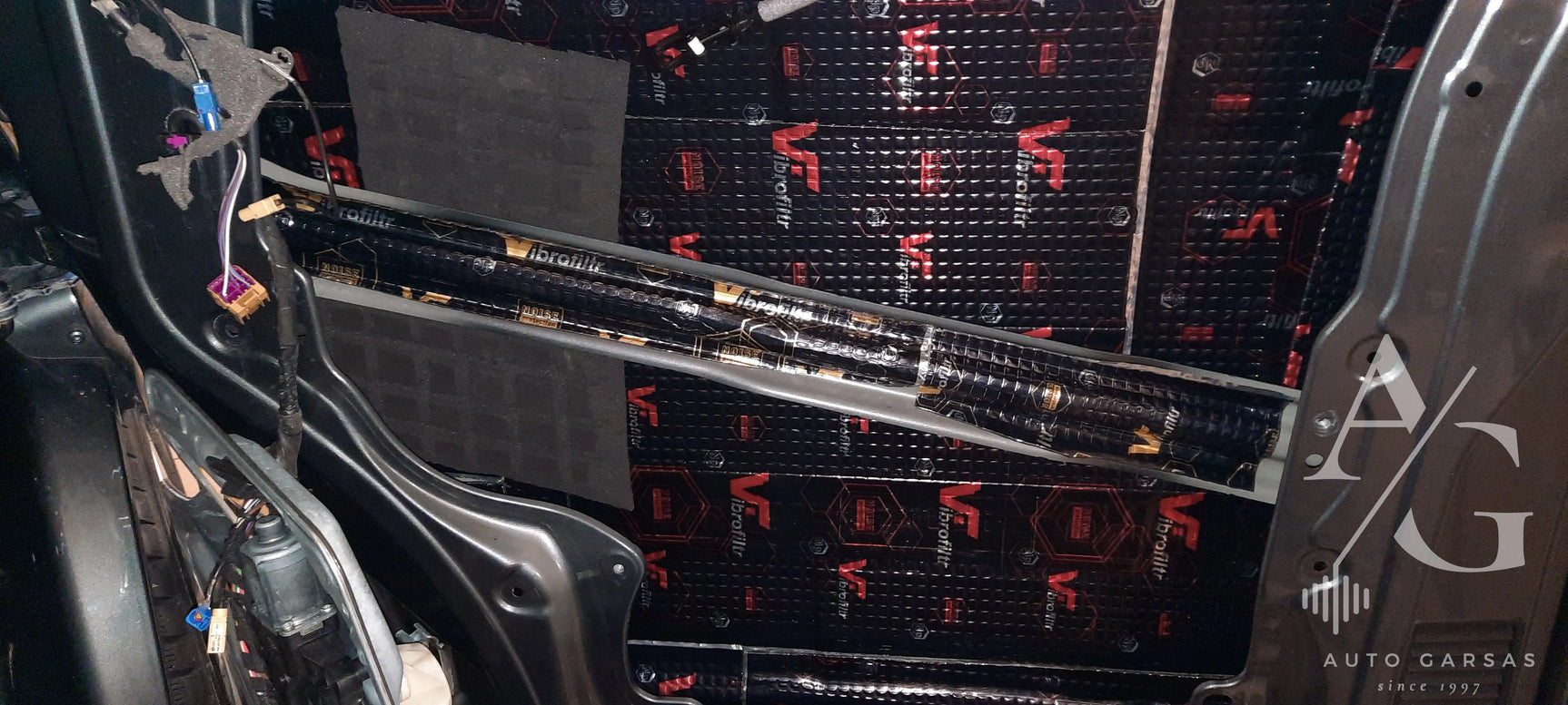 VW Multivan 2022 Garso sistema ir pilna garso izoliacija