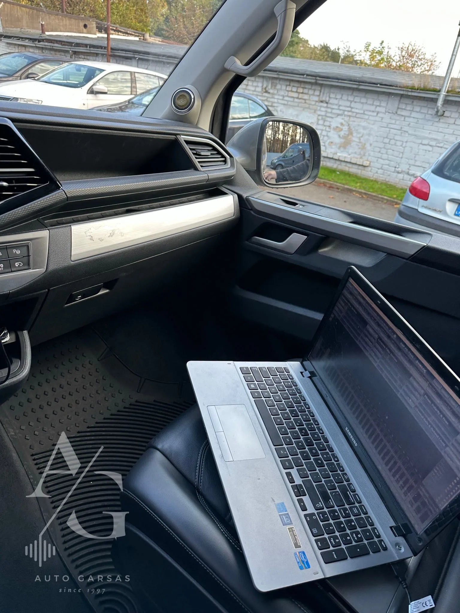 VW Multivan, garso aparatūra 2023m