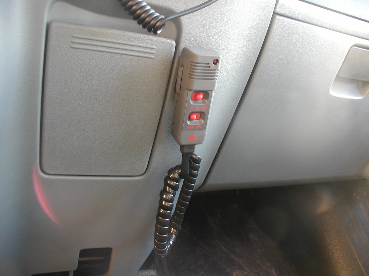 Valdymo pultas AS-320 su mikrofonu ir šviesų valdymu, 100 W, 12/24 V