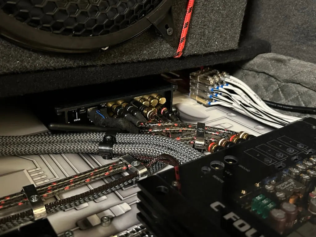 WV Tauran 2012m Garso aparatūra