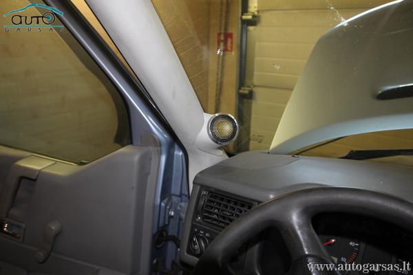 VW Routan garso aparatūra