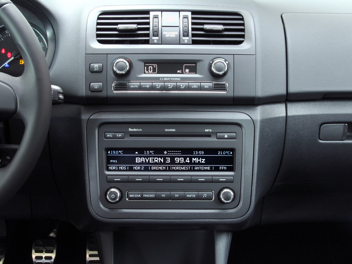 Pažangi navigacinė sistema Alpine X800D-U, su 8-ių colių ekranu GPS navigacija Alpine AUTOGARSAS.LT