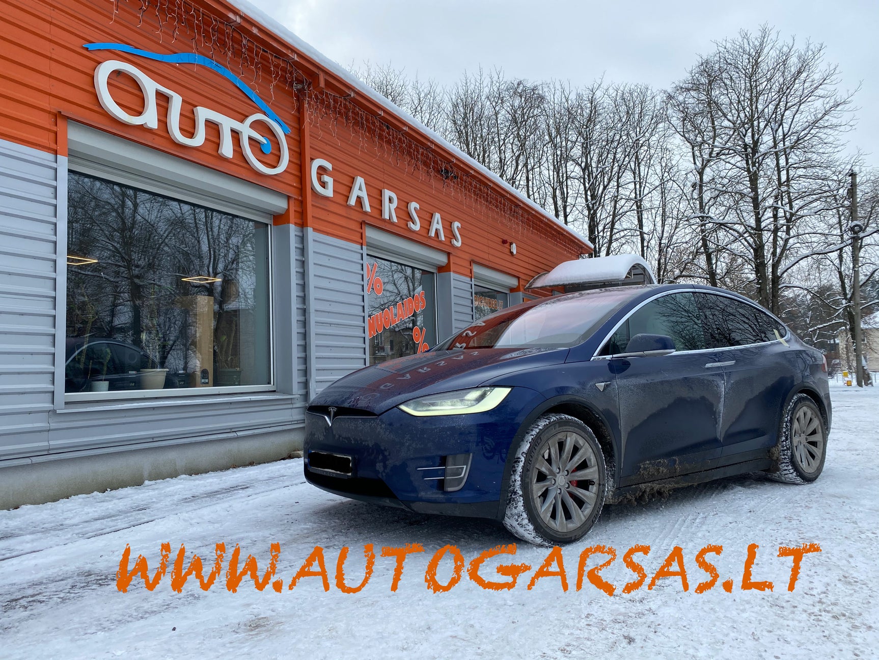 Tesla Model X Pilna garso izoliacija