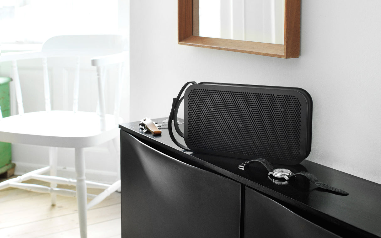 Nešiojama aktyvi garso kolonėlė B&O BeoPlay A2 su Bluetooth Kolonėlės Bang & Olufsen AUTOGARSAS.LT