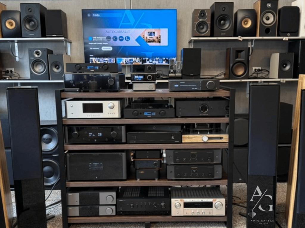 Stiprintuvų apžvalga 2026 m. Ką pasakė EISA, What Hi-Fi ir kiti ekspertai?