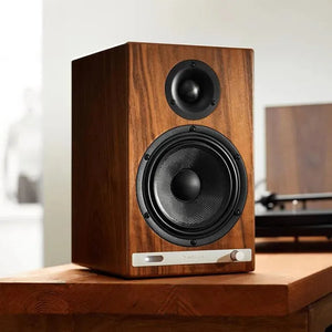 Bookshelf speakers