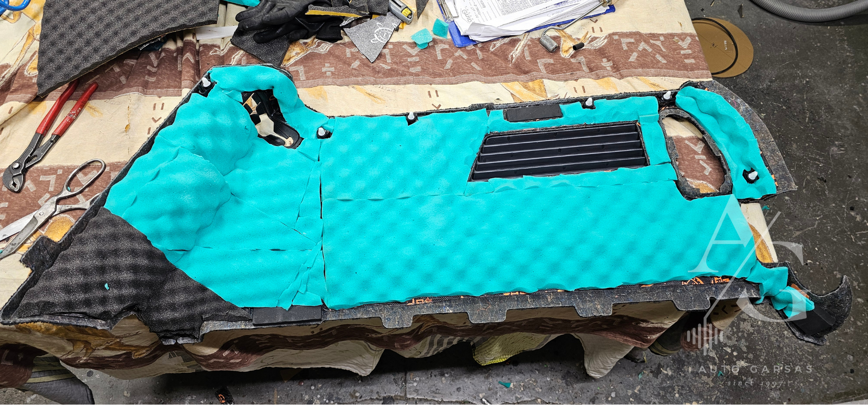 Range Rover / L460 - Garso izoliacija, bei garso aparatūra