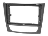ACV 381190-95-1 facia plate 9″ NON-DIN Mercedes CLS / E-Class 2002 - 2014 - Juodas rėmelis su dideliu išpjovimu apačioje