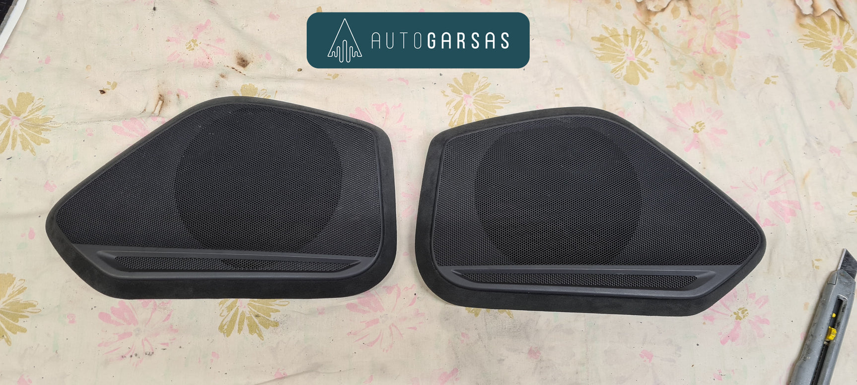 Audi A4 liejama ir gaminama vieta garsiakalbiams durelėse | Autogarsas.lt