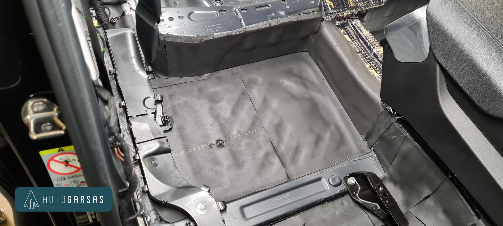 Porsche Cayenne - pilna garso izoliacija, garso aparatūra