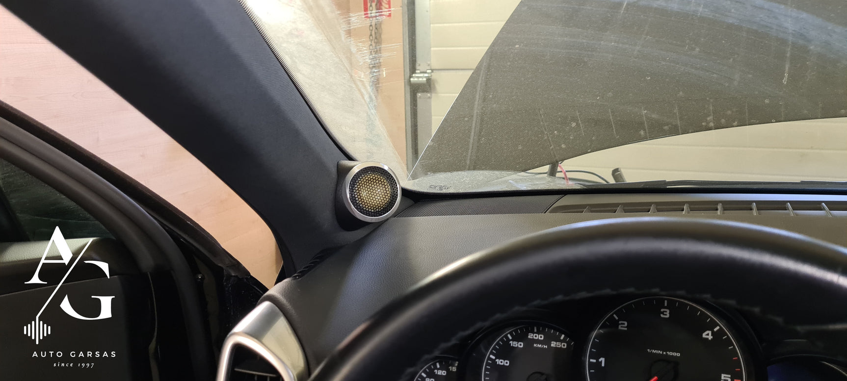 Porsche Cayenne - pilna garso izoliacija, garso aparatūra