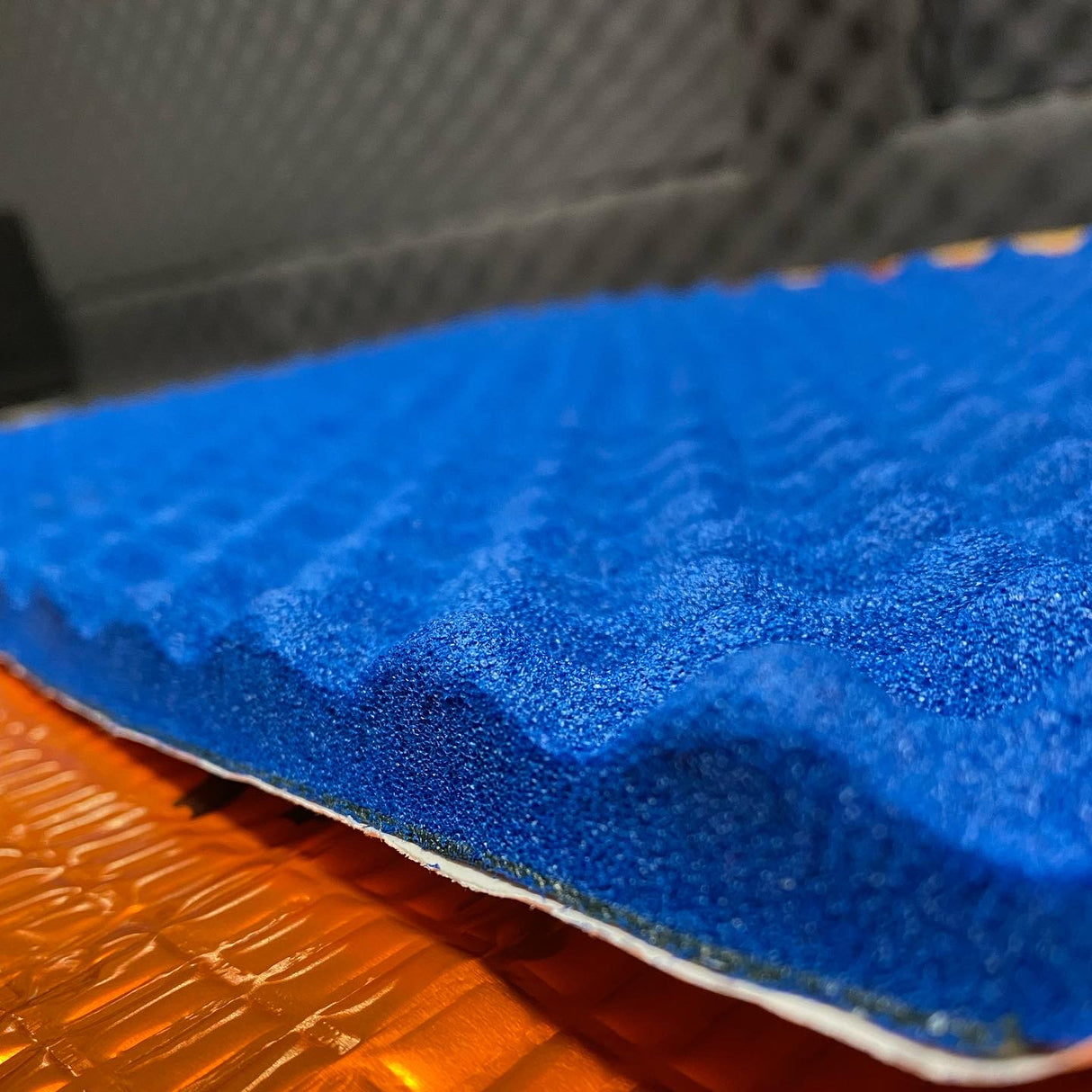 COMFORT MAT TSUNAMI (18mm), akustinės putos garso slopinimui